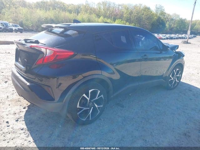 2018 TOYOTA C-HR XLE PREMIUM 4