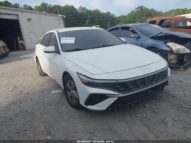 2024 HYUNDAI ELANTRA SE 1