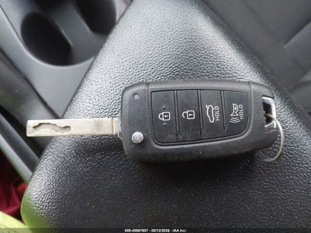 2024 HYUNDAI ELANTRA SE 11