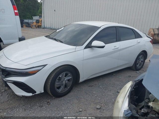 2024 HYUNDAI ELANTRA SE 14