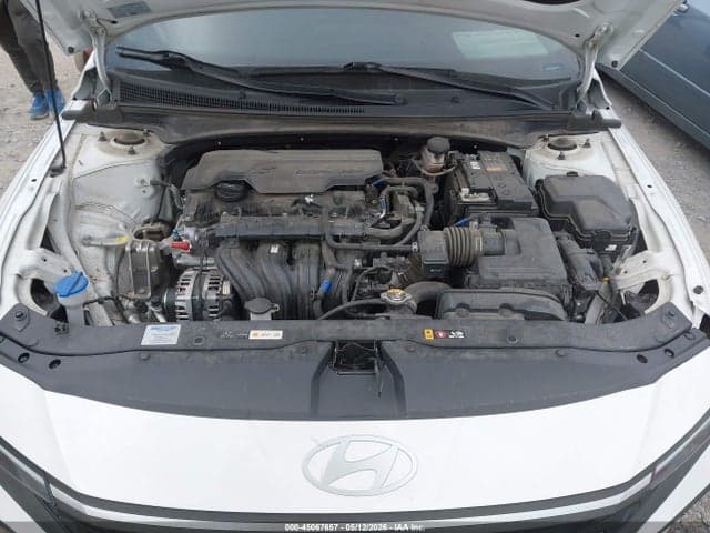 2024 HYUNDAI ELANTRA SE 10