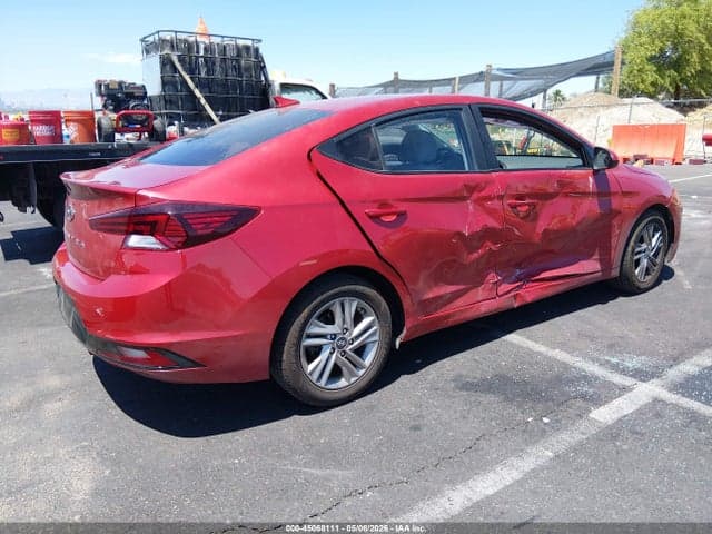 2020 HYUNDAI ELANTRA SEL 4
