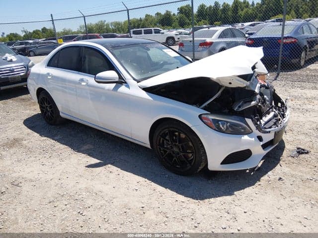 2015 MERCEDES-BENZ C 300