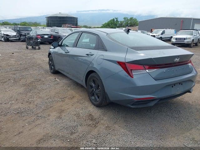 2021 HYUNDAI ELANTRA SEL 3