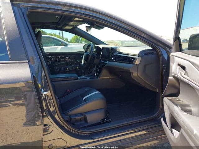 2025 TOYOTA CAMRY SE 5
