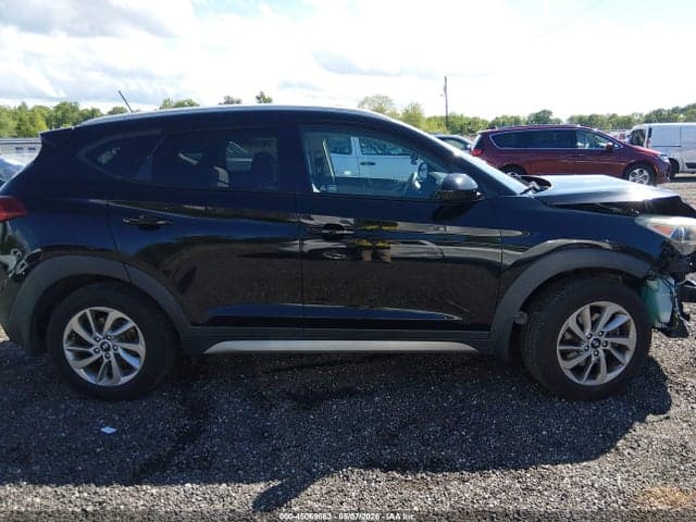 2017 HYUNDAI TUCSON SE 13