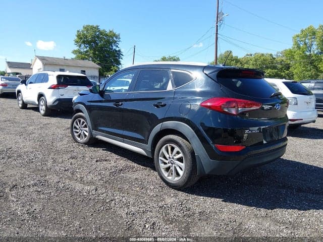 2017 HYUNDAI TUCSON SE 3