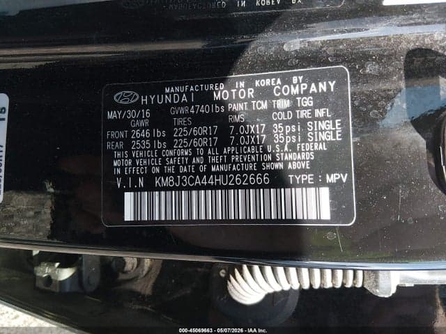 2017 HYUNDAI TUCSON SE 9