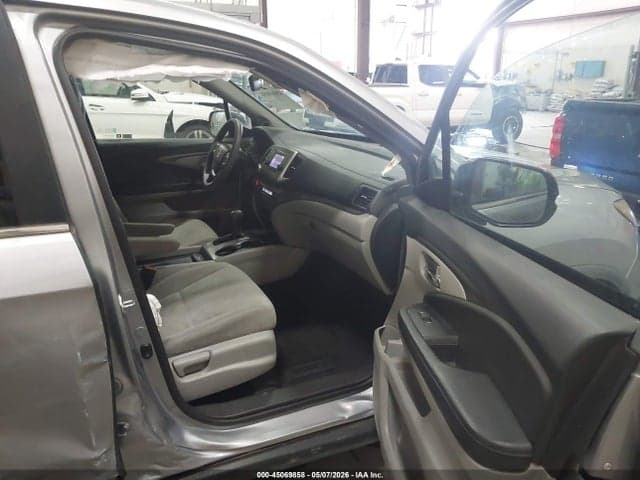 2017 HONDA PILOT LX 5
