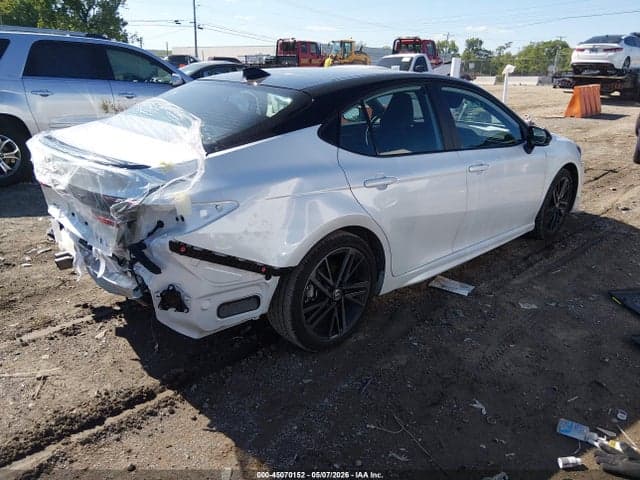 2025 TOYOTA CAMRY XSE 4