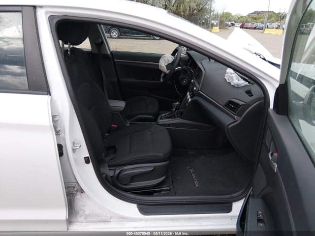 2019 HYUNDAI ELANTRA SE 5