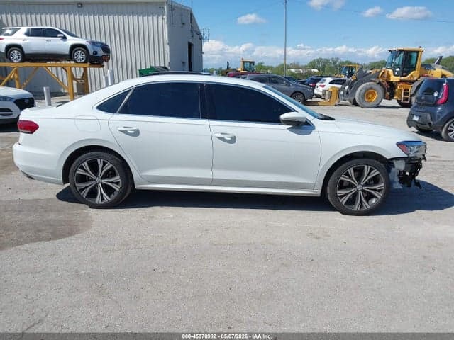 2022 VOLKSWAGEN PASSAT 2.0T SE 13