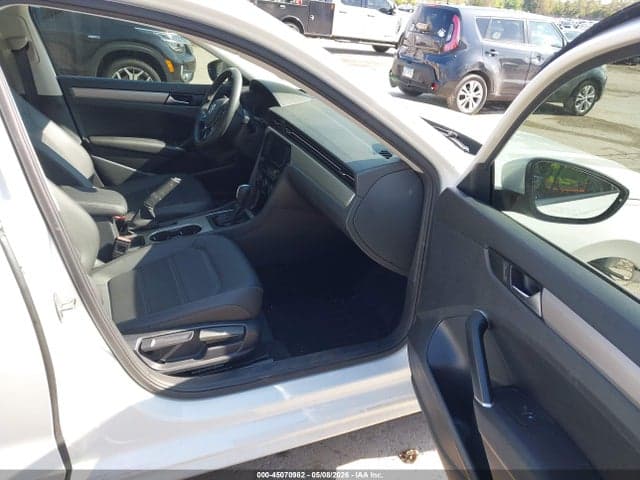 2022 VOLKSWAGEN PASSAT 2.0T SE 5
