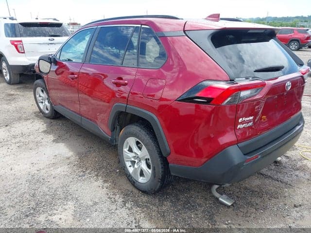 2020 TOYOTA RAV4 XLE 3