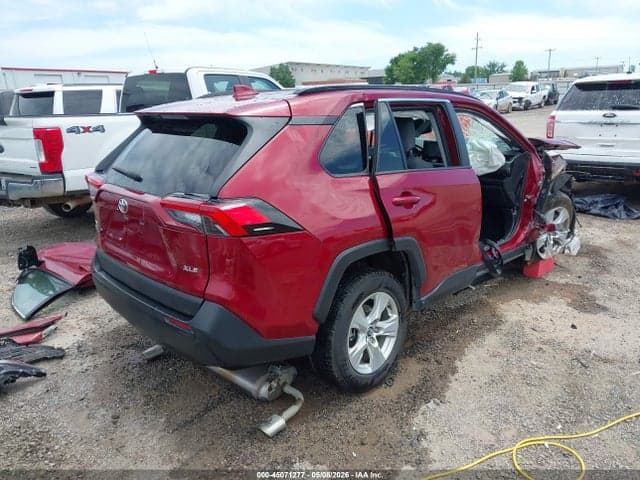2020 TOYOTA RAV4 XLE 4