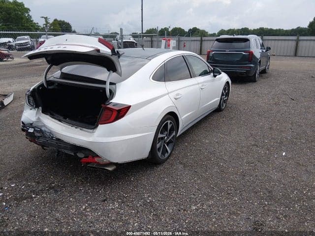 2021 HYUNDAI SONATA SEL PLUS 4