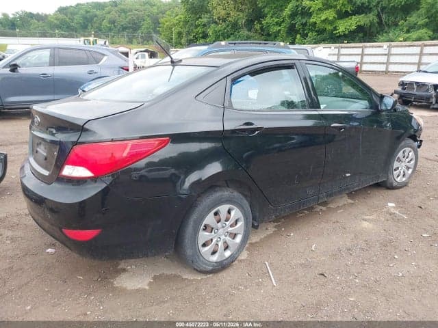 2017 HYUNDAI ACCENT SE 4