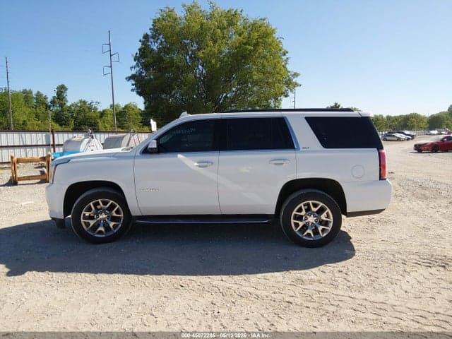 2017 GMC YUKON SLT 14