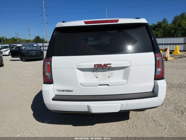 2017 GMC YUKON SLT 16