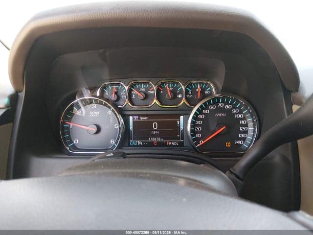 2017 GMC YUKON SLT 7
