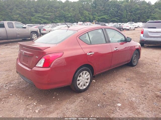 2017 NISSAN VERSA 1.6 SV 4