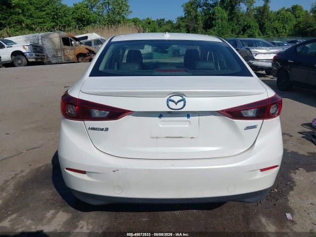 2018 MAZDA MAZDA3 TOURING 17