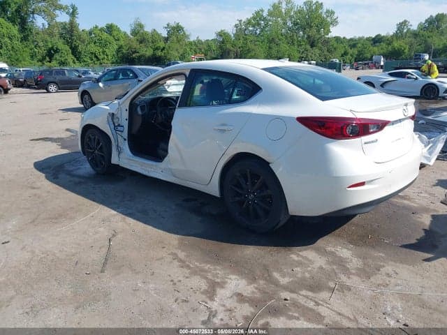 2018 MAZDA MAZDA3 TOURING 3