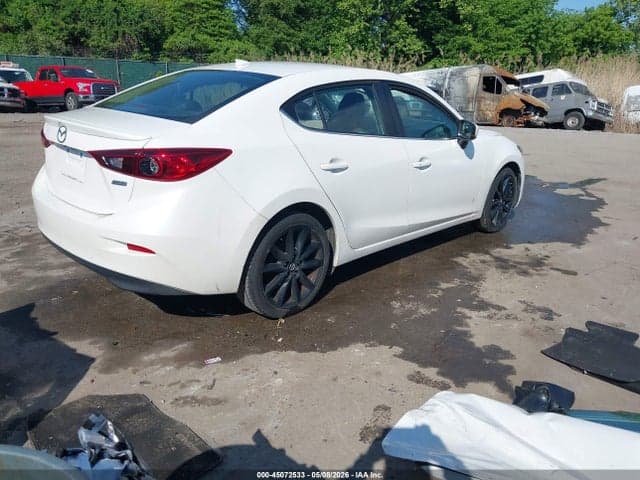 2018 MAZDA MAZDA3 TOURING 4