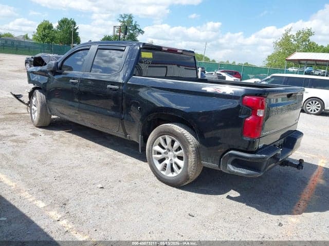 2023 CHEVROLET SILVERADO 1500 4WD SHORT BED CUSTOM 3