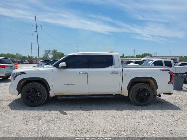 2022 TOYOTA TUNDRA HYBRID LIMITED 14