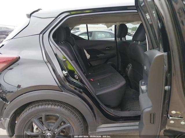 2022 NISSAN KICKS SV XTRONIC CVT 8
