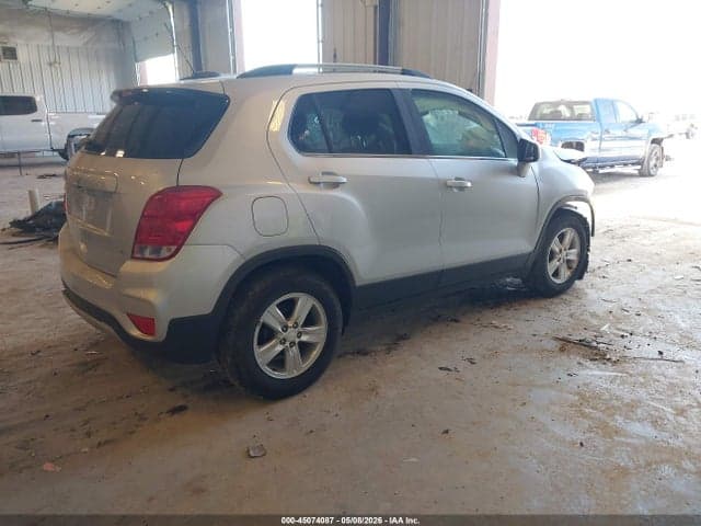 2018 CHEVROLET TRAX LT 4