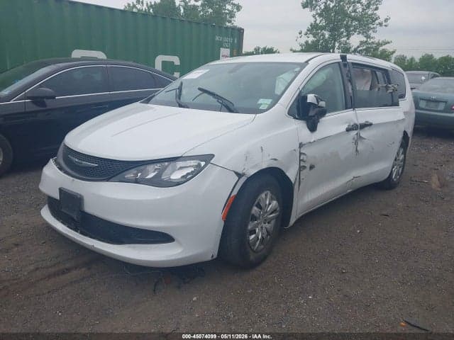 2021 CHRYSLER VOYAGER L 2