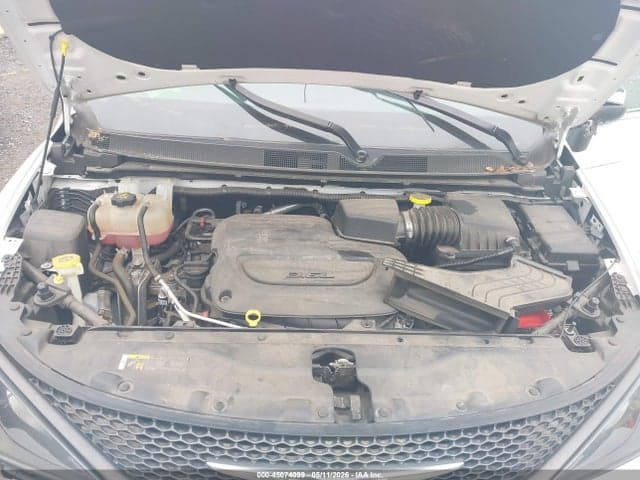 2021 CHRYSLER VOYAGER L 10