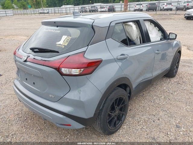 2021 NISSAN KICKS SV XTRONIC CVT 4