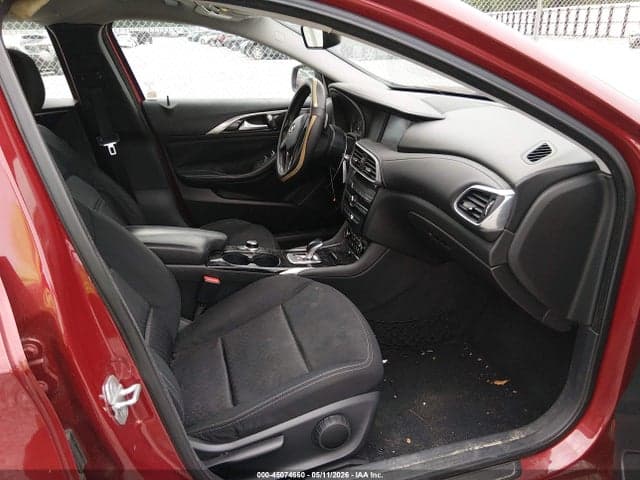 2017 INFINITI QX30 5