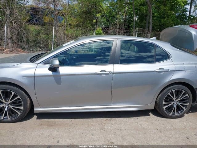 2019 TOYOTA CAMRY SE 15