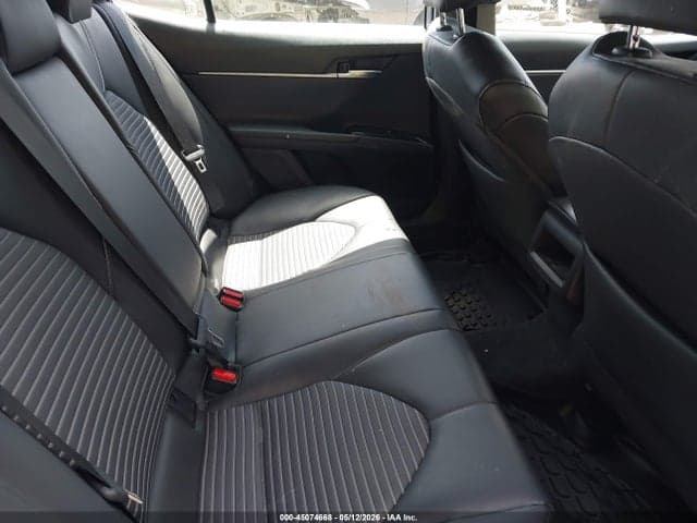2019 TOYOTA CAMRY SE 8