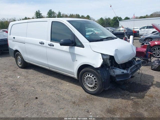 2019 MERCEDES-BENZ METRIS