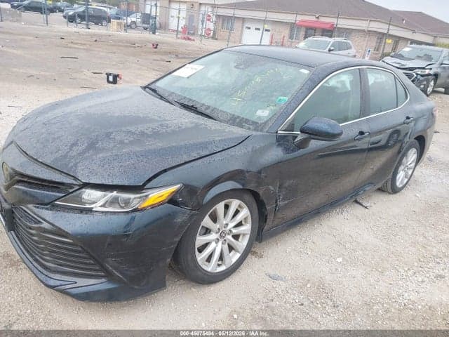 2020 TOYOTA CAMRY LE 2
