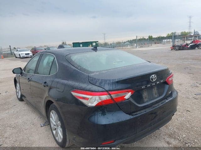 2020 TOYOTA CAMRY LE 3