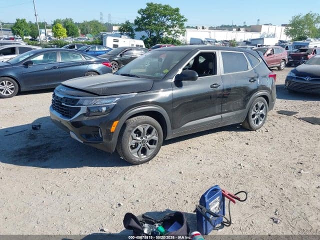 2026 KIA SELTOS LX 2