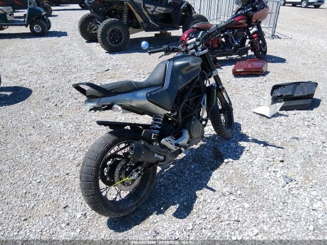 2020 HUSQVARNA VITPILEN 401/SVARTPILEN 401 4