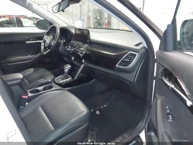 2022 KIA SELTOS EX 5