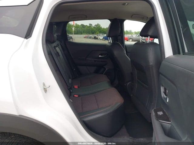 2025 NISSAN KICKS SR FWD 8