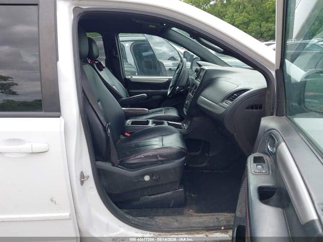 2017 DODGE GRAND CARAVAN GT 5