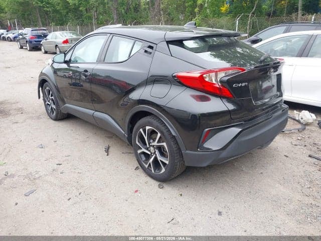 2019 TOYOTA C-HR LE 3