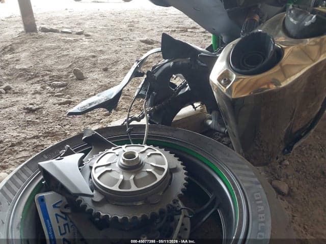 2022 KAWASAKI ZX1002 15