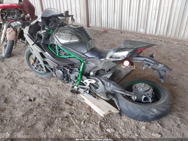 2022 KAWASAKI ZX1002 3