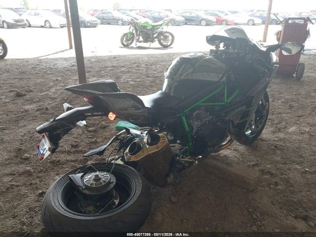 2022 KAWASAKI ZX1002 4